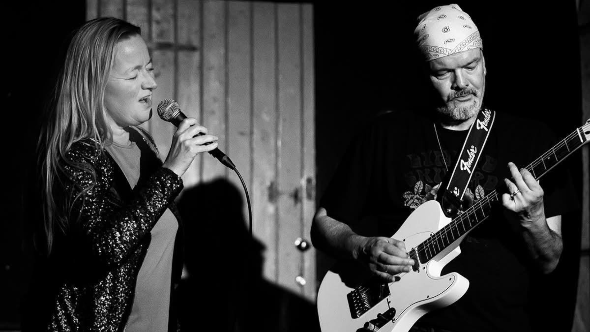 Ritchie Dave Porter & Debra Susan – Live Music at Darleys Brasserie, Darley Abbey, Derby Ritchie Dave Porter & Debra Susan performing live music at Darleys Brasserie, Derby – Sunday Sessions: Ritchie Dave Porter & Debra Susan